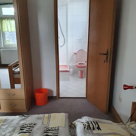 Monteurzimmer Alte Schule Heberndorf 1 * Wurzbach
