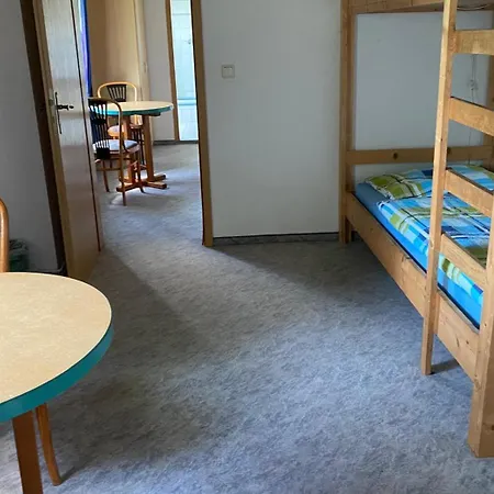 Affittacamere Monteurzimmer Alte Schule Heberndorf 1