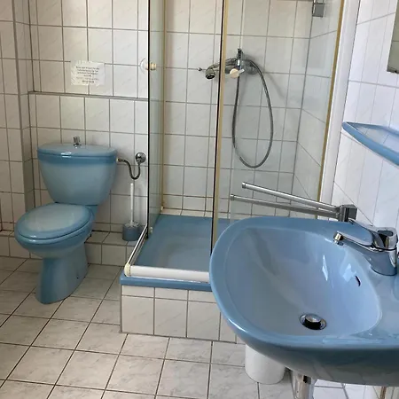 Monteurzimmer Alte Schule Heberndorf 1 * Wurzbach