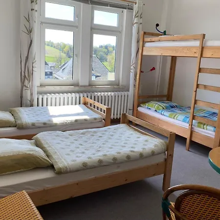 Maison d'hôtes Monteurzimmer Alte Schule Heberndorf 1 *