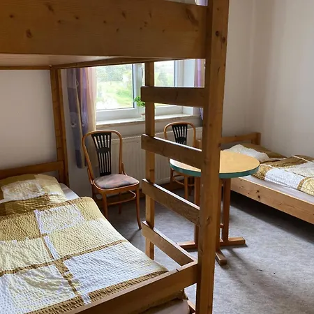 Monteurzimmer Alte Schule Heberndorf 1 * Wurzbach