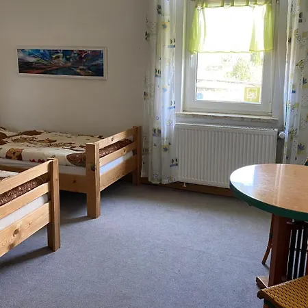 Monteurzimmer Alte Schule Heberndorf 1 Gasthuis Wurzbach