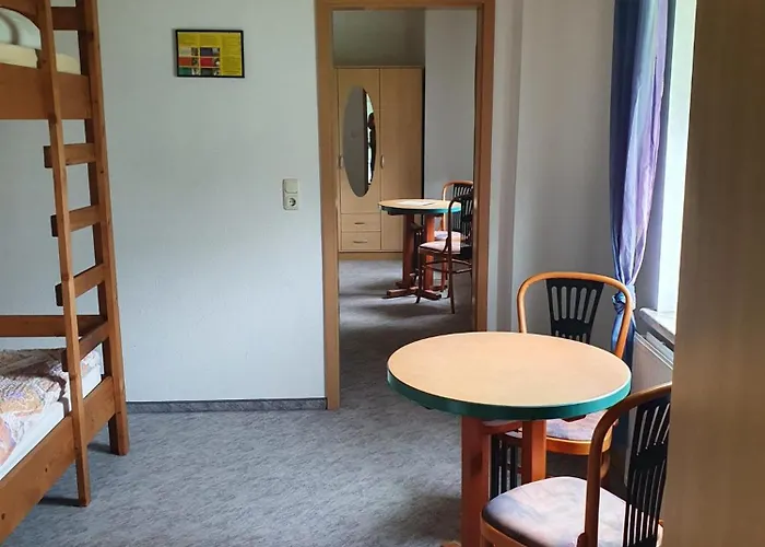 Monteurzimmer Alte Schule Heberndorf 1 * Wurzbach