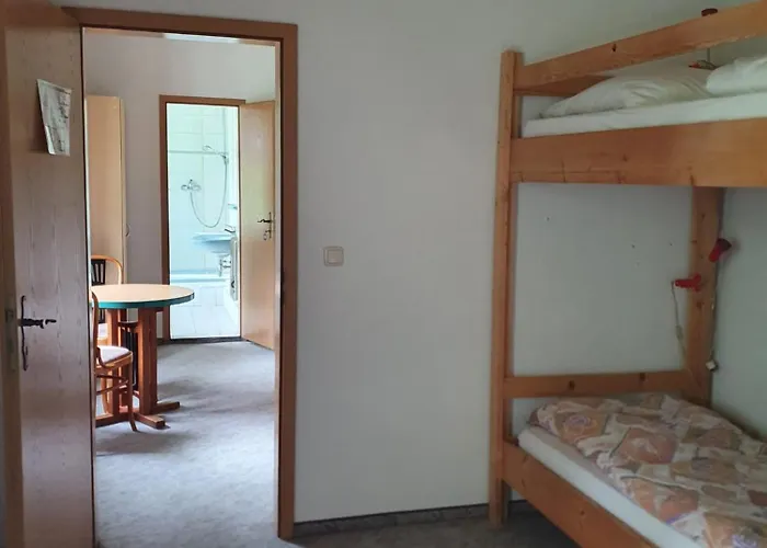 Monteurzimmer Alte Schule Heberndorf 1 Konukevi *