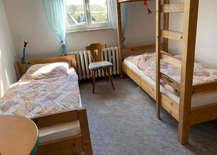 Konukevi Monteurzimmer Alte Schule Heberndorf 1