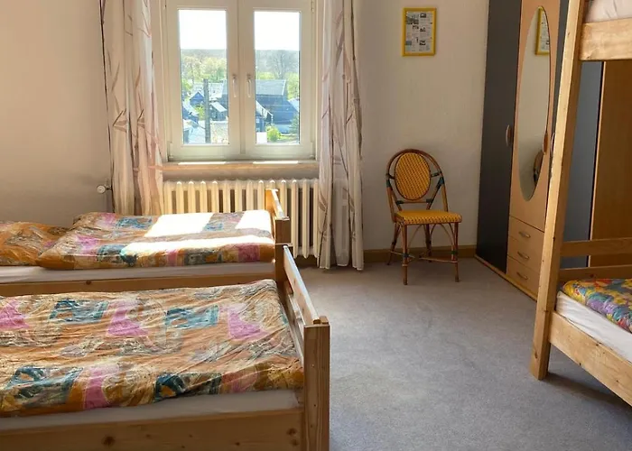 Monteurzimmer Alte Schule Heberndorf 1 Konukevi Wurzbach