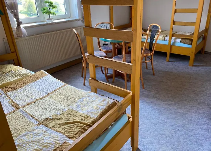 Monteurzimmer Alte Schule Heberndorf 1 Konukevi Wurzbach