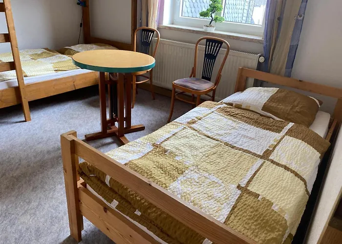 Konukevi Monteurzimmer Alte Schule Heberndorf 1