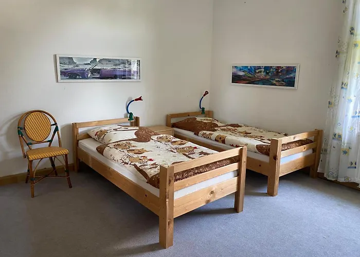 Monteurzimmer Alte Schule Heberndorf 1 Konukevi *