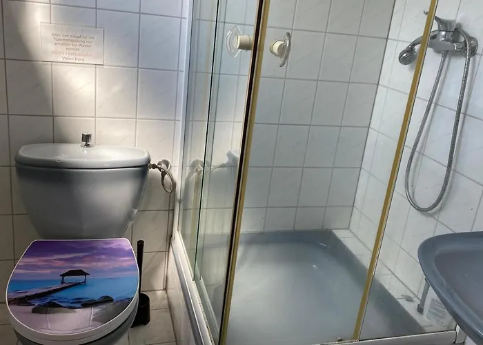 Monteurzimmer Alte Schule Heberndorf 1 Konukevi