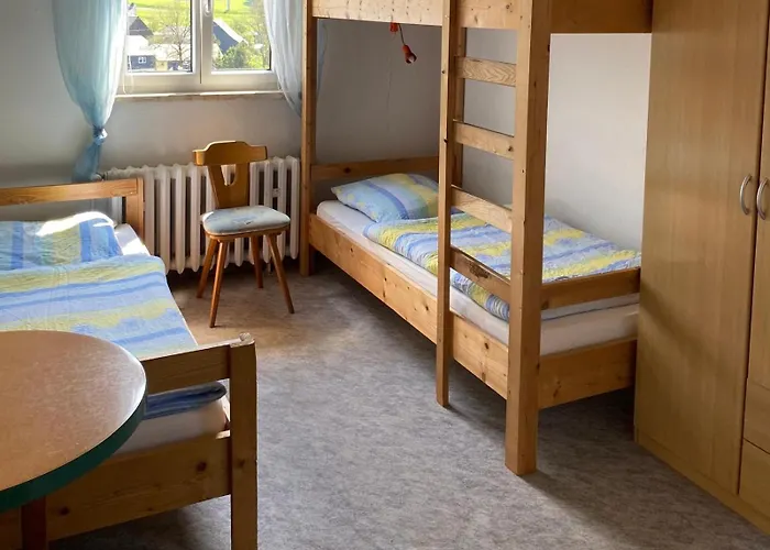 Konukevi Monteurzimmer Alte Schule Heberndorf 1 Wurzbach