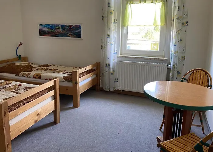 Monteurzimmer Alte Schule Heberndorf 1 Konukevi Wurzbach